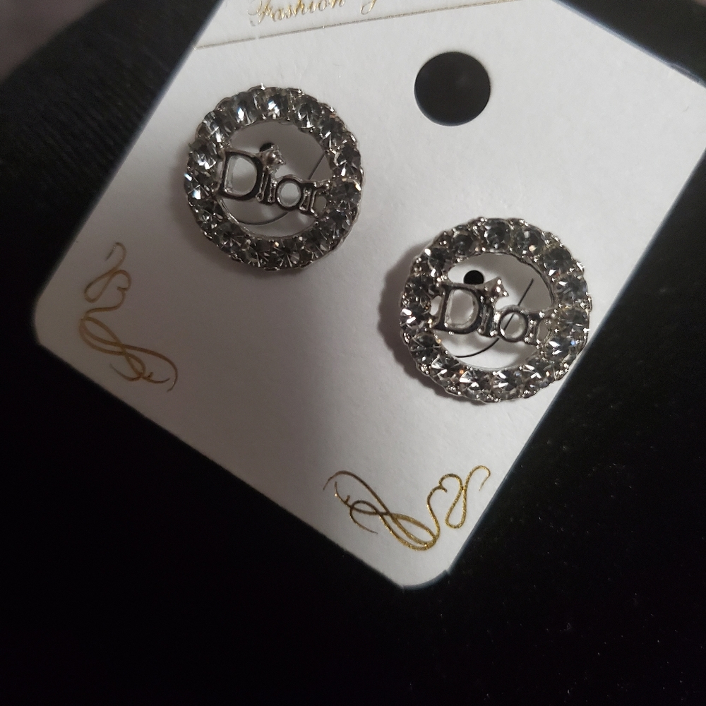 Cute earrings